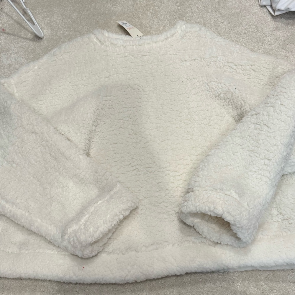 Francesca's Collections Cream Sweater
